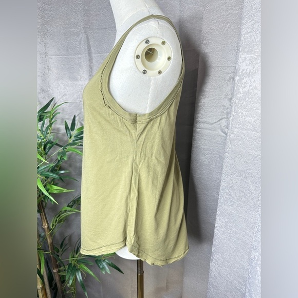 NEW We the Free Free People Women’s Relaxed Fit Tank Top in Olive Green Small - Picture 5 of 10